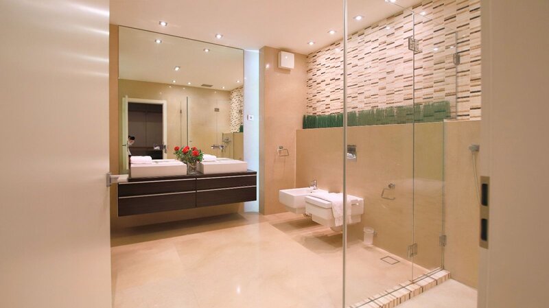 Herastrau, bloc 2020, Nordului, 3 camere 238 mp, 3 bai, centrala, parcare